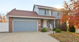 2121 Betsy Avenue, Papillion