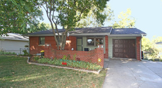 1827 E Bermuda Drive, Lincoln