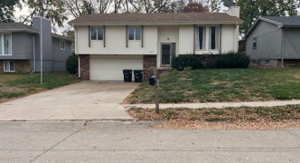 15931 Martha Circle, Omaha