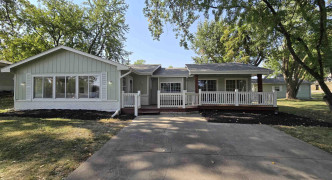 1031 Beaver Lake Boulevard, Plattsmouth