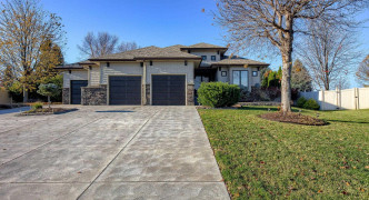 12732 S 83rd Street, Papillion