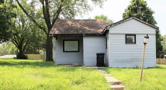 208 W Dewey Street, Cook