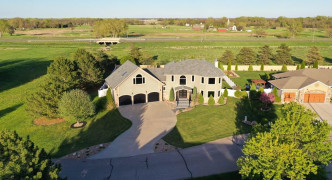 125 Ponderosa Dr , Grand Island