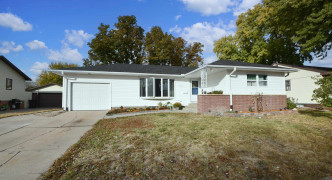 3306 C Avenue , Kearney