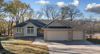 22690 FORRESTER Lane, GLENWOOD