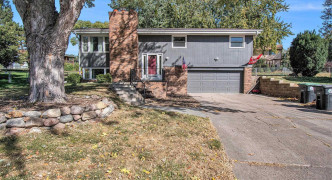 15305 Davenport Circle, Omaha