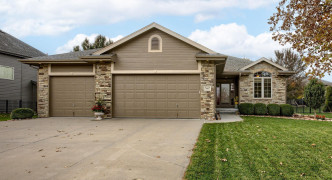 7607 Overview Street, Papillion