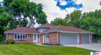 8100 Lamplighter Circle, Lincoln