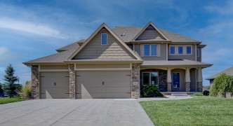 7532 Legacy Street, Papillion