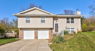 15310 Douglas Circle, Omaha