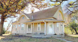 207 Main Avenue, Fairbury