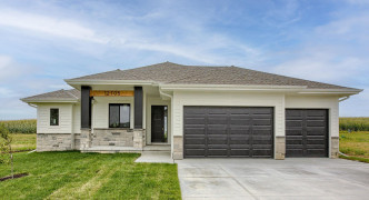 12705 Slayton Street, Papillion