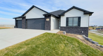 6301 12th Avenue Place , Kearney