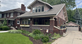 411 University Avenue , Hastings