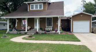 1614 G St , Aurora