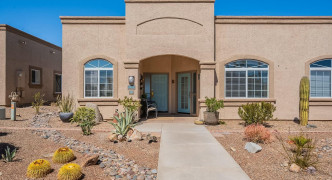 1864 W Demetrie Loop, Green Valley