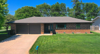 1720 Apache Avenue , Hastings