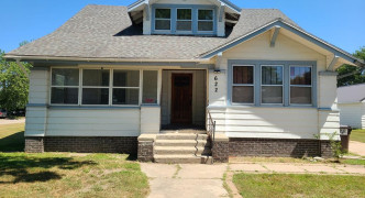 622 8th St , St. Paul