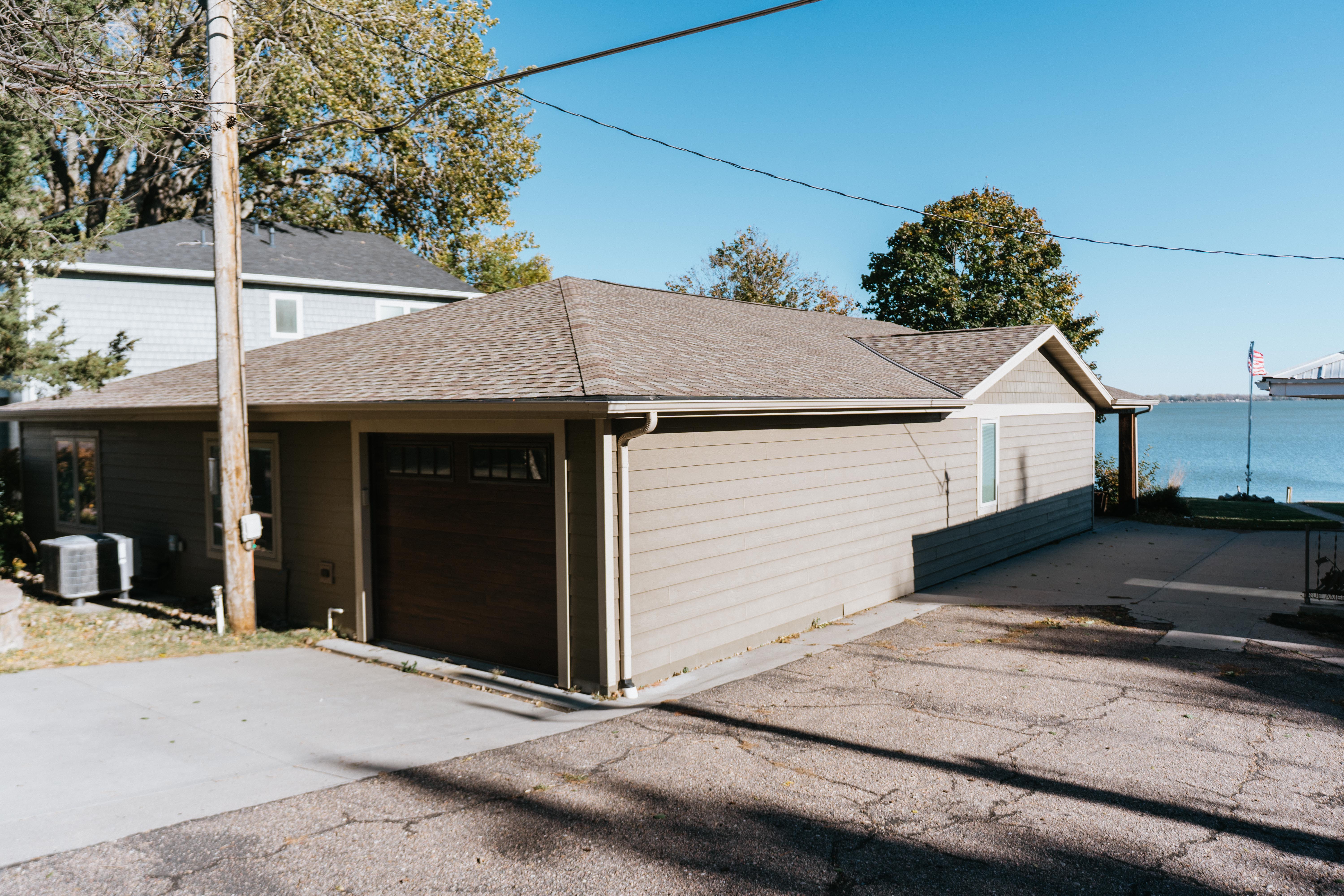 56 North Point Drive 13 - image 4