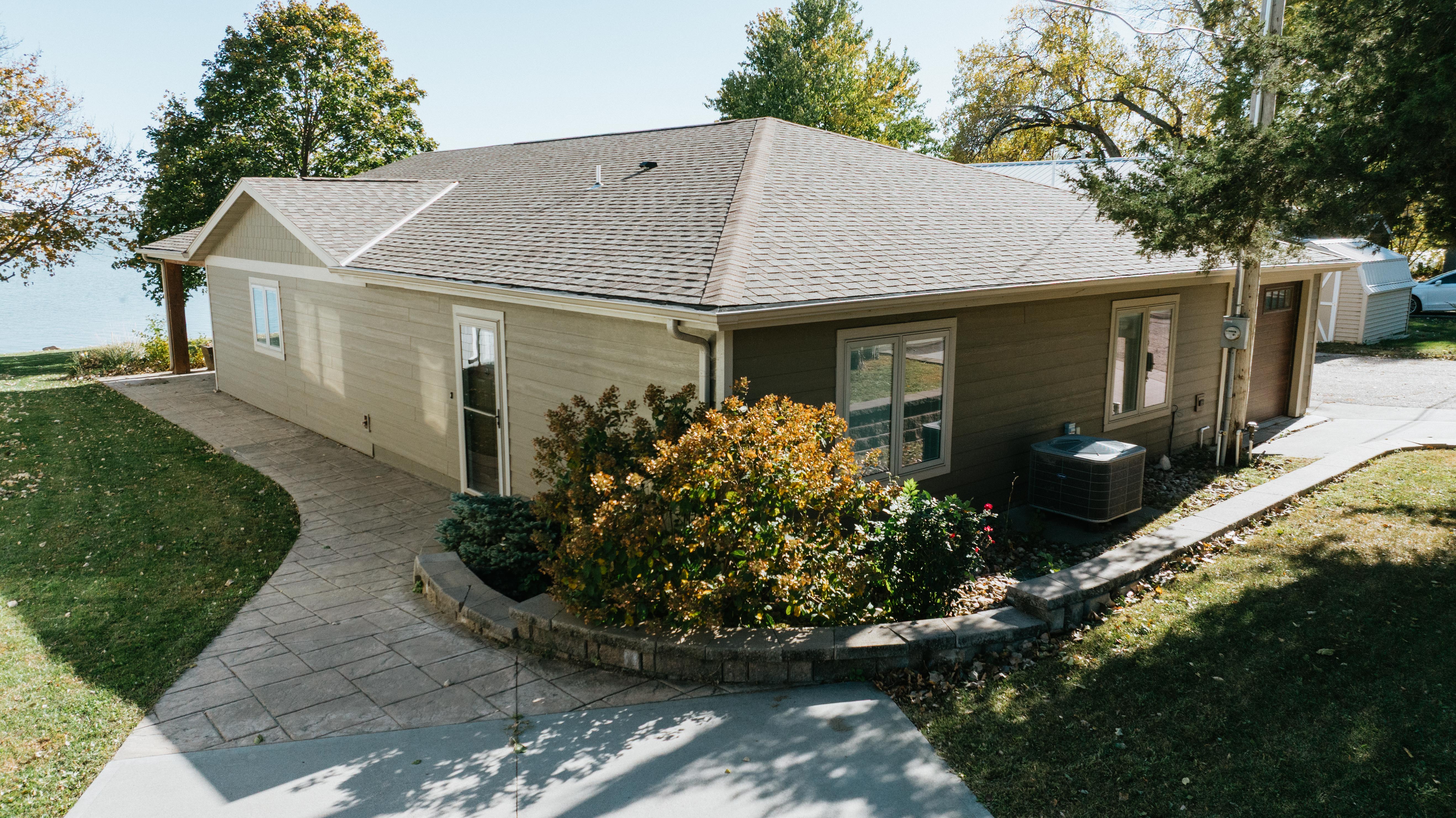 56 North Point Drive 13 - image 3