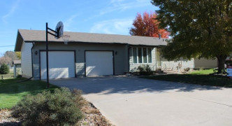 1500 Apache Avenue , Hastings