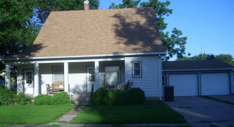 209 N Doane , Kenesaw