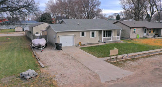 304 N Doane , Kenesaw