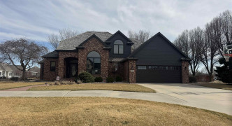 6000 Mallard Way , Hastings