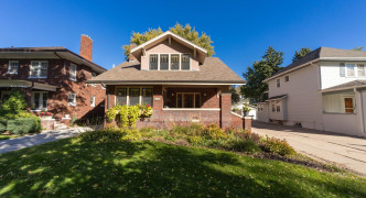 411 University Avenue , Hastings