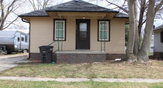 211 S California Avenue , Hastings