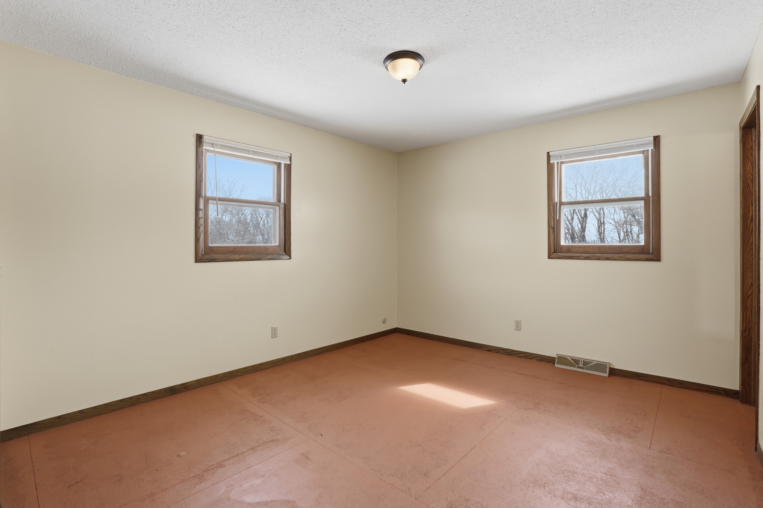 12916 250th Ave N - image 23