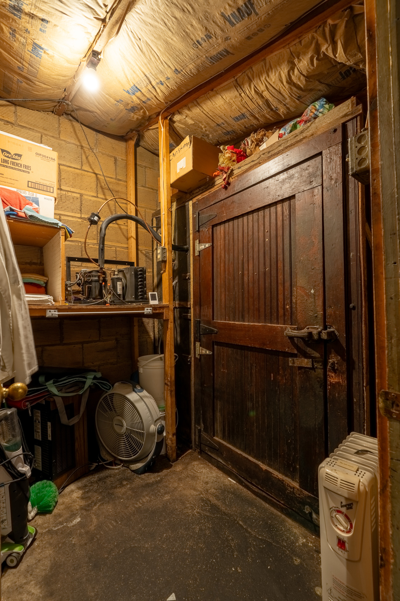 116 W Broadway Street - image 21