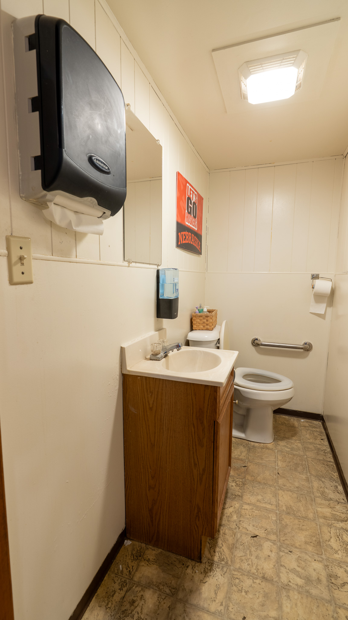116 W Broadway Street - image 25