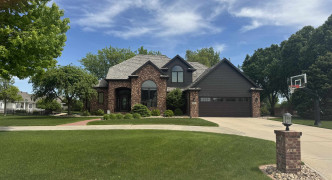 6000 Mallard Way , Hastings