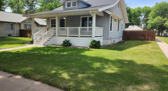 904 W John , Grand Island