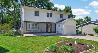 810 Smith Circle, Papillion