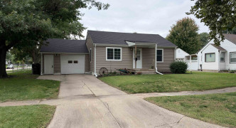 1105 N Webster , Hastings